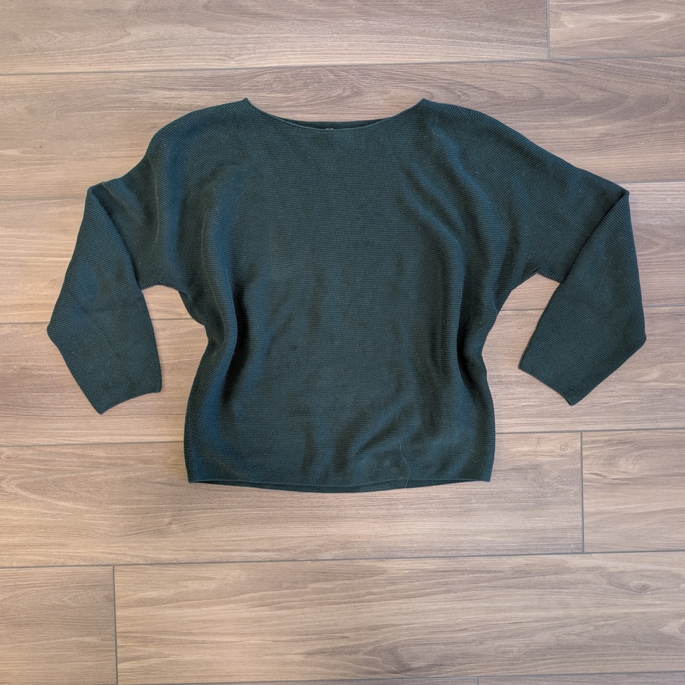 Uniqlo Dark Green Off-the-Shoulder Knit Sweater